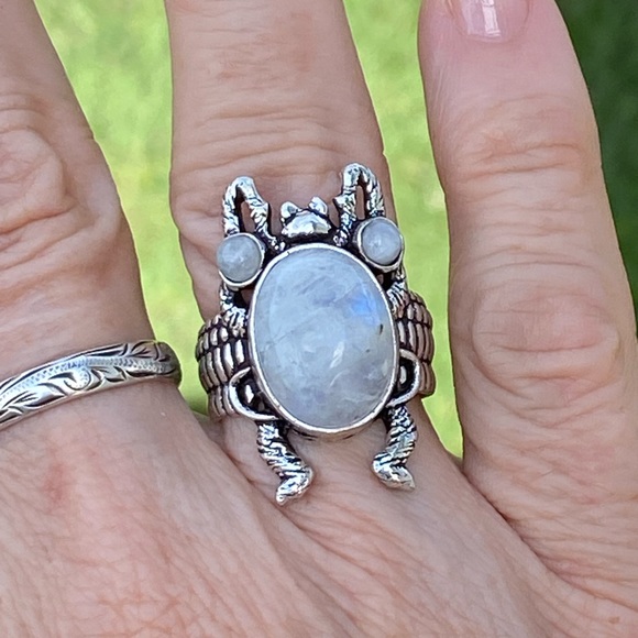 Bat ring .925 Sterling Silver set with 3 rainbow moonstones textured band sz 8.5 - Picture 11 of 16